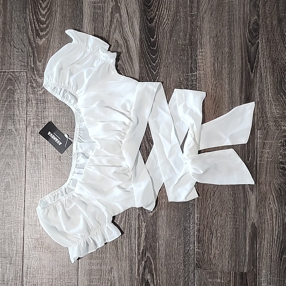 ⛅️ Avanova Crop Top ⛅️